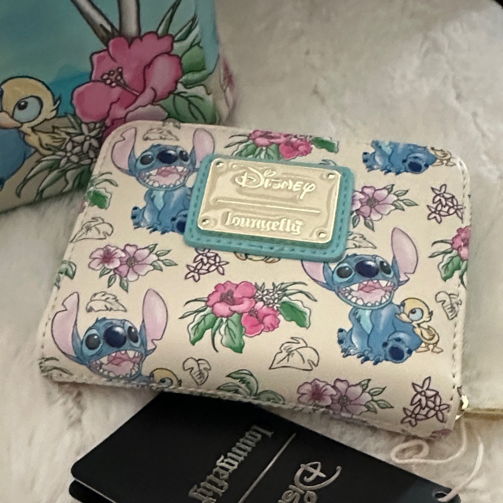 Loungefly Disney Stitch Floral with ducks Backpack and Wallet - NWT - Picture 5 of 6